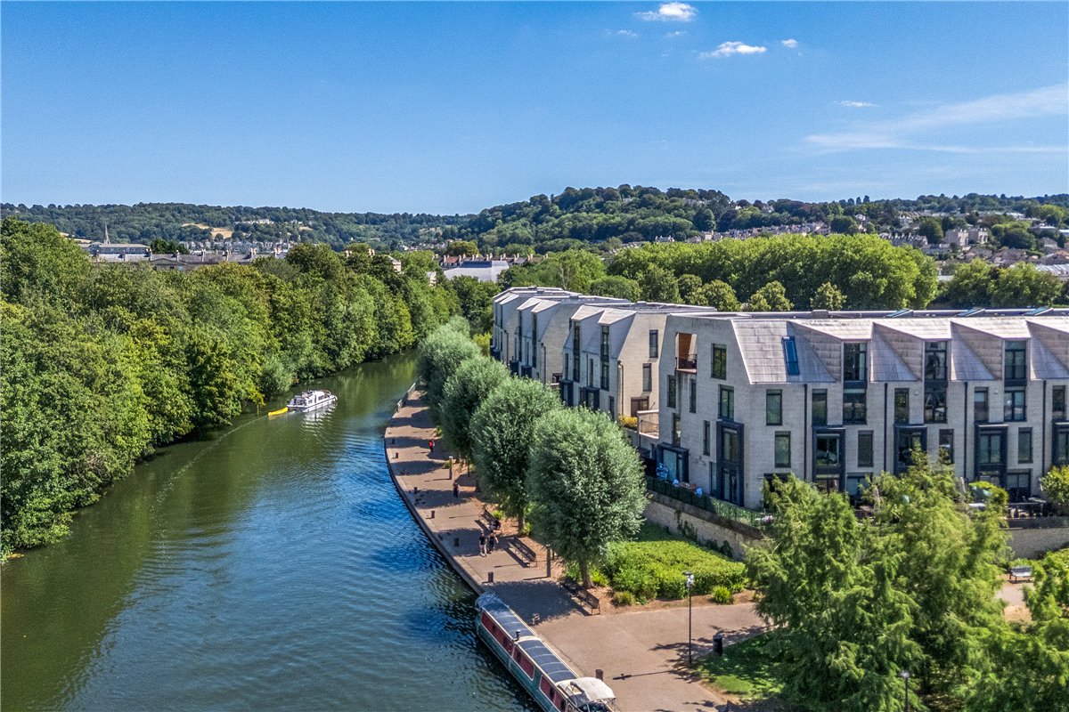 2 bedroom Flat, Western Terrace, Victoria Bridge Road, BA2 - Available, Image 18