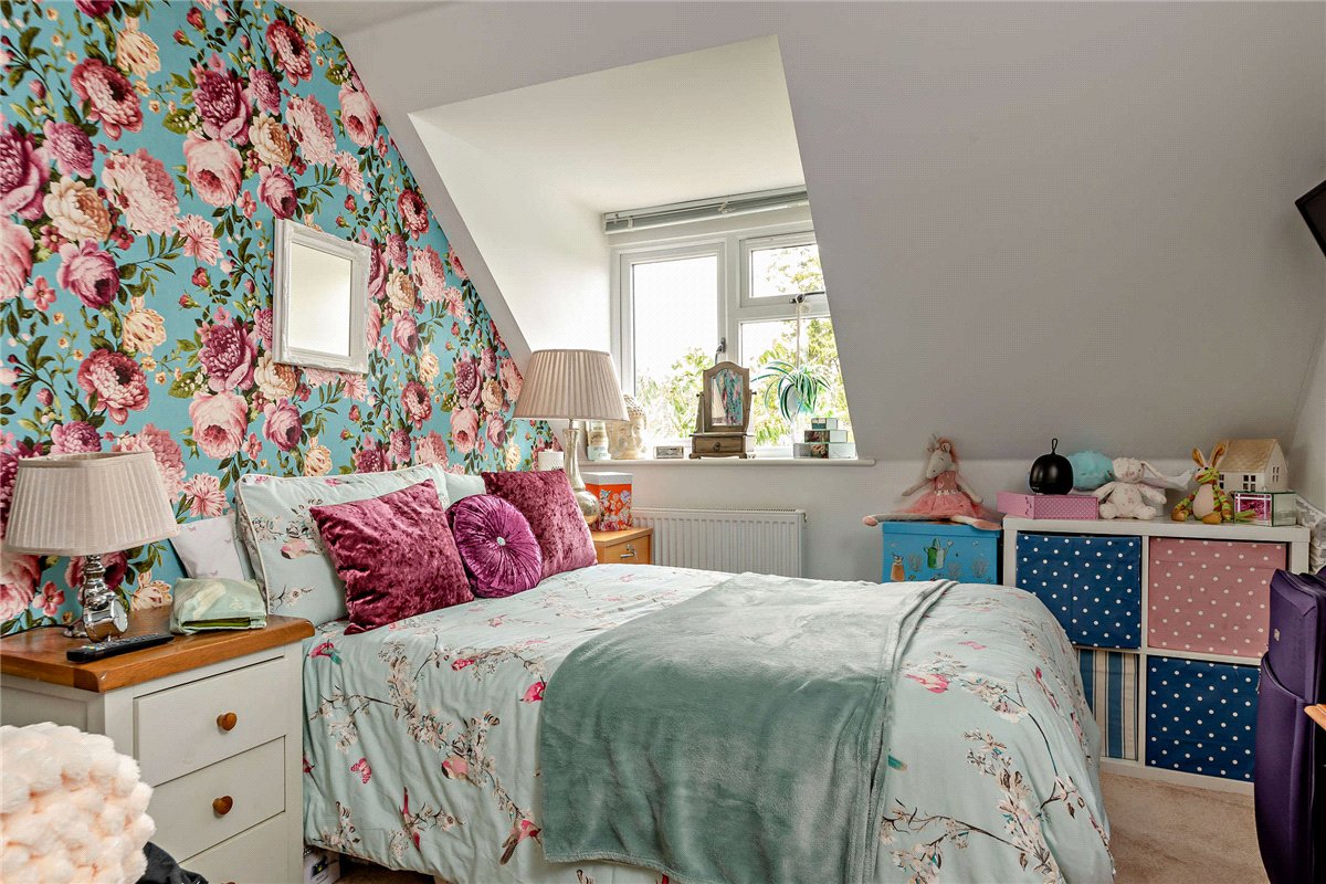 4 bedroom House, Edwards Hill, Lambourn, RG17 - Available, Image 16