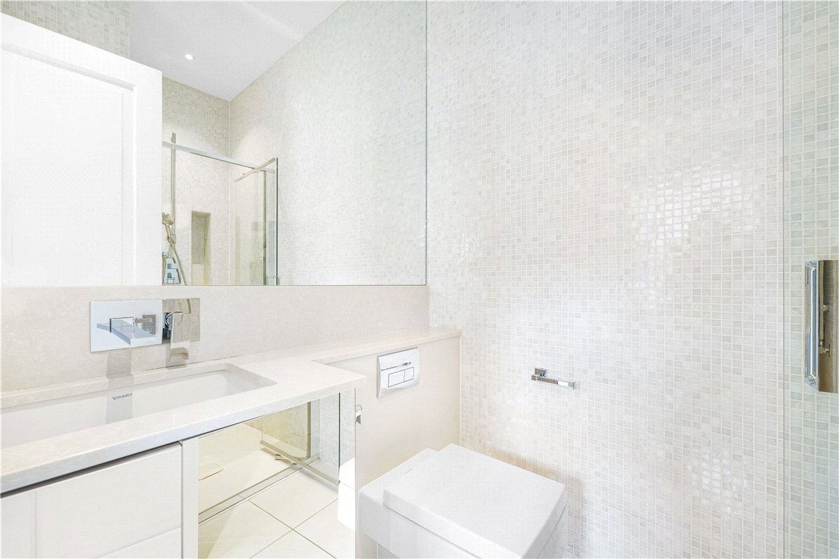 4 bedroom Flat, Wynnstay Gardens, Kensington, W8 - Available, Image 12