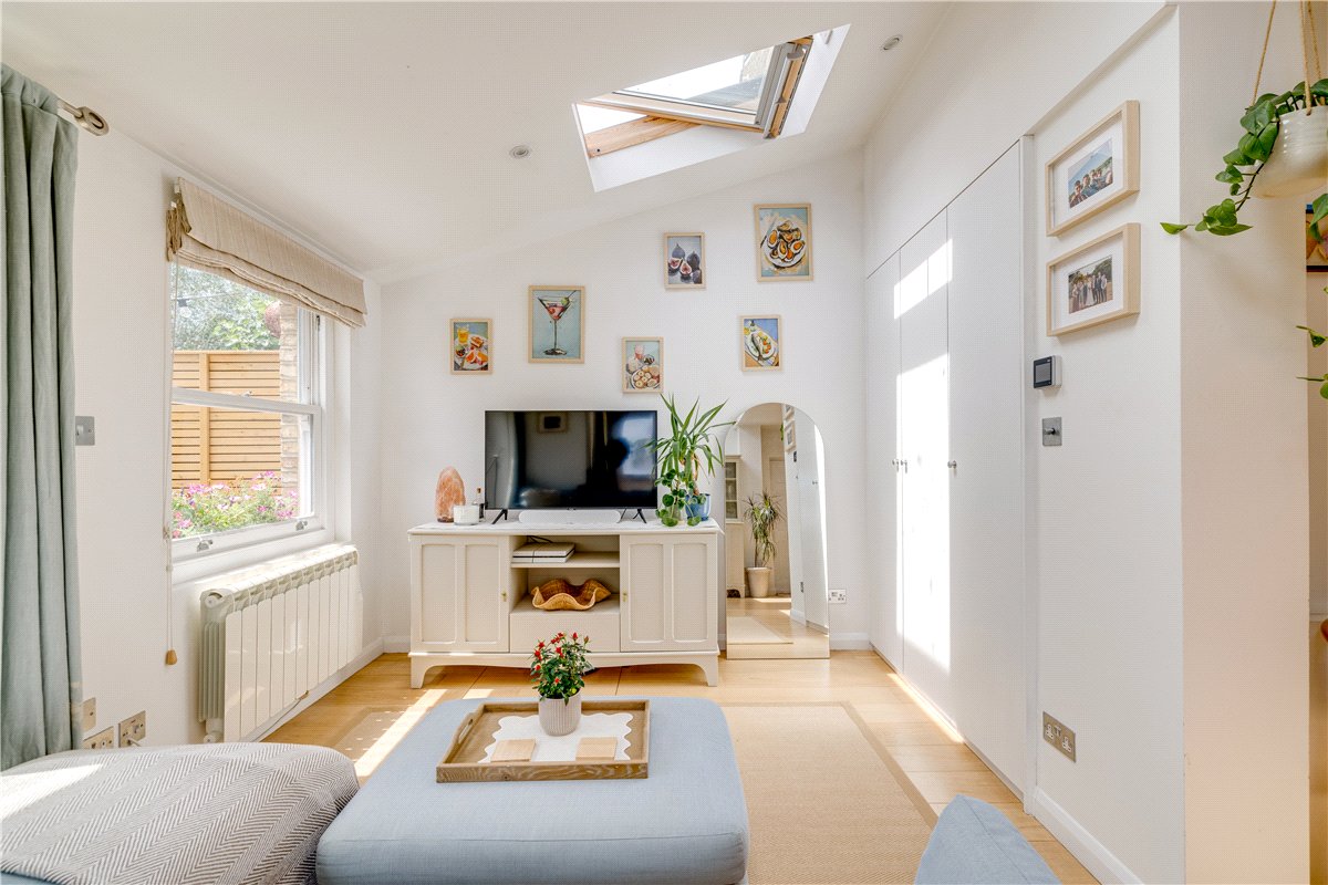 1 bedroom Flat, Alverstone Avenue, London, SW19 - Available, Image 7