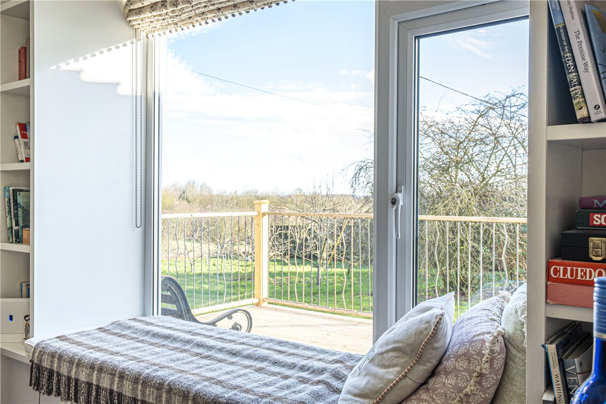 4 bedroom House, Stoke Charity Road, Kings Worthy, SO21 - Available, Image 7