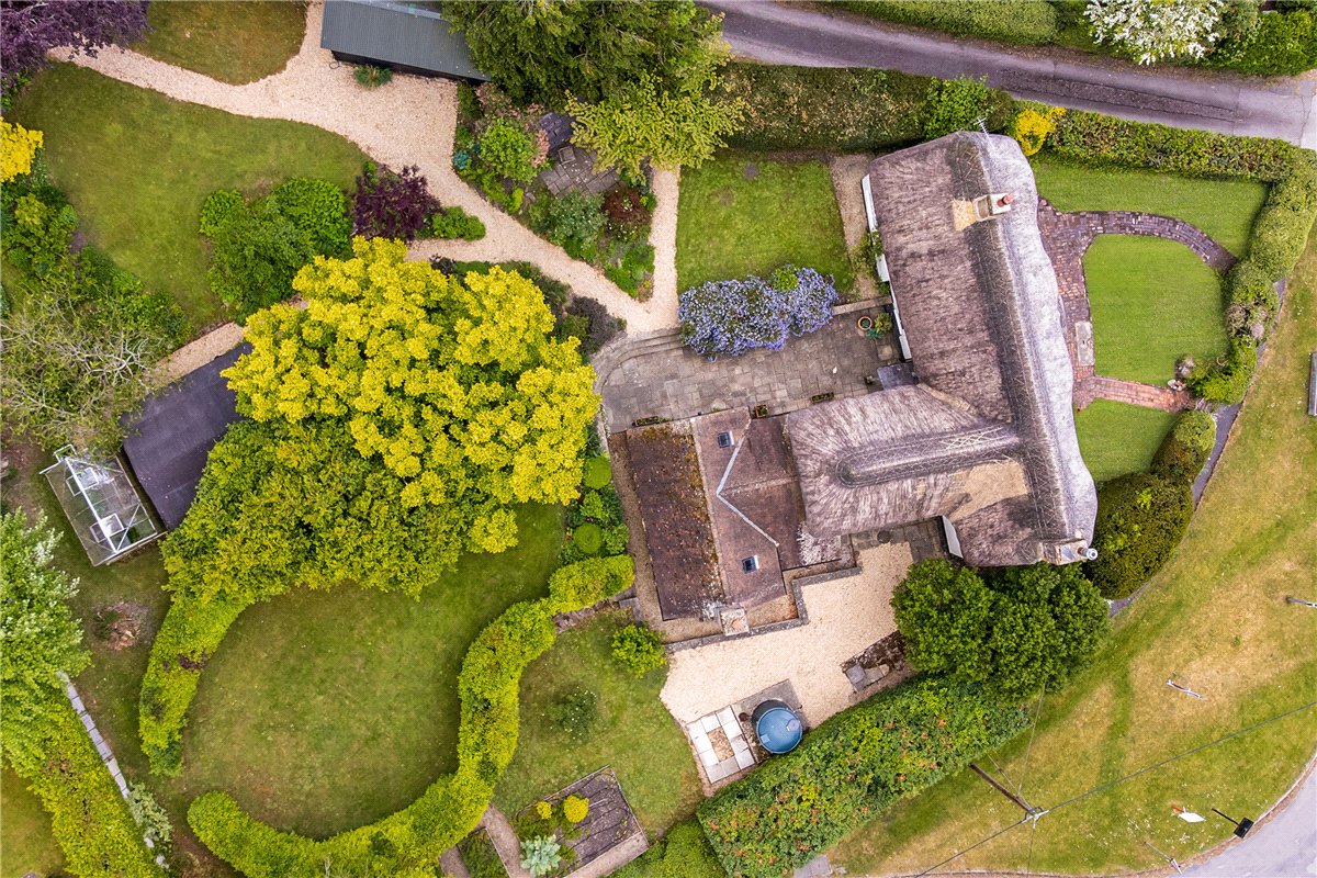 4 bedroom House, Easton Royal, Pewsey, SN9 - Available, Image 13
