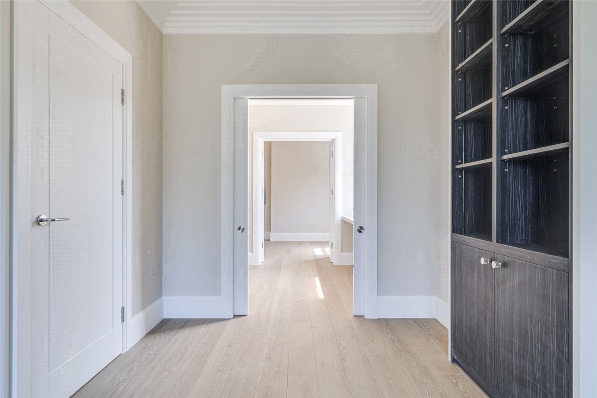 3 bedroom Flat, Colehill Gardens, Fulham Palace Road, SW6 - Let Agreed, Image 20