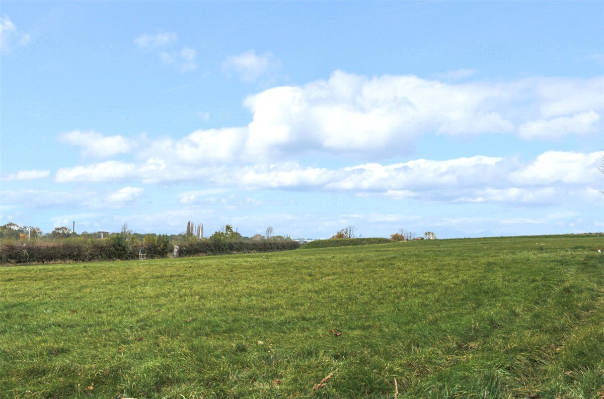 5 bedroom House, Tolldish Lane, Great Haywood, ST18 - , Image 2