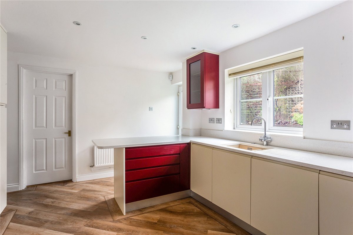 4 bedroom House, Benson Close, Marlborough, SN8 - Let Agreed, Image 2