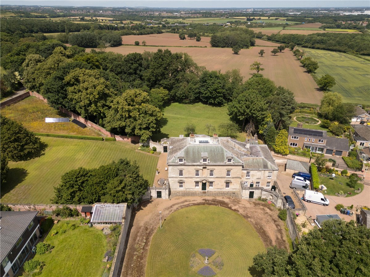   House, Wadworth, Doncaster, DN11 - Available, Image 19