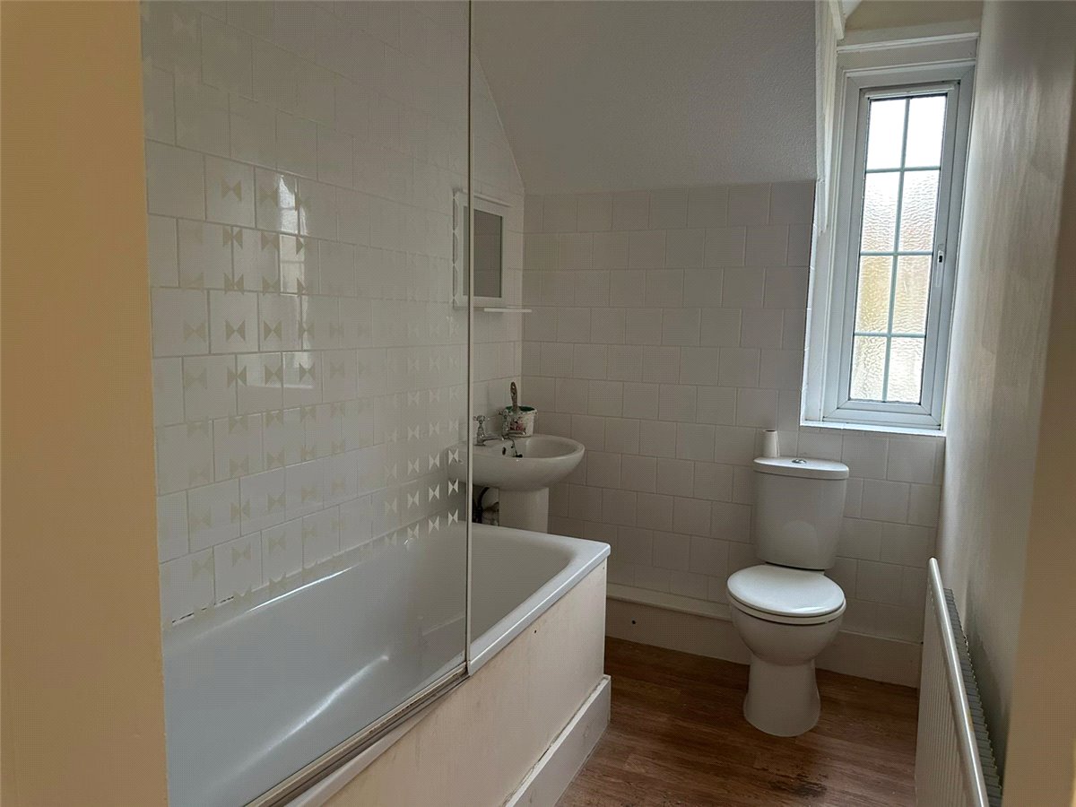 3 bedroom House, High Street, Berwick St. James, SP3 - , Image 6