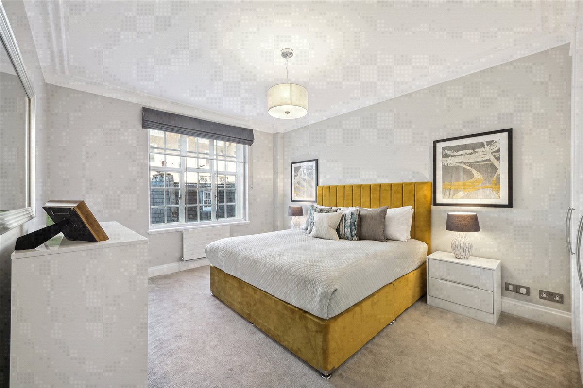 3 bedroom Flat, Stafford Court, Kensington High Street, W8 - Available, Image 4