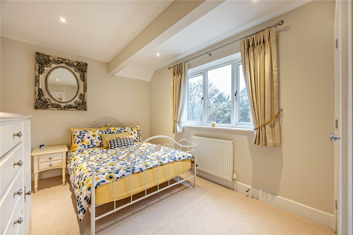 5 bedroom House, Thornford Road, Crookham Common, RG19 - Sold STC, Image 10