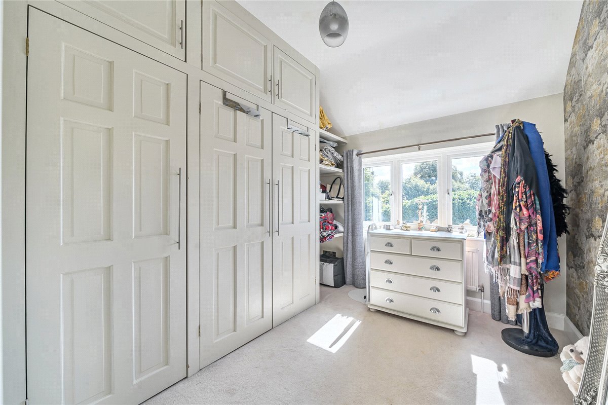 5 bedroom House, Leaze Road, Marlborough, SN8 - Available, Image 16