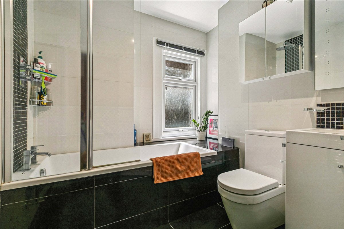 2 bedroom Flat, Fulham Palace Road, London, SW6 - Available, Image 7