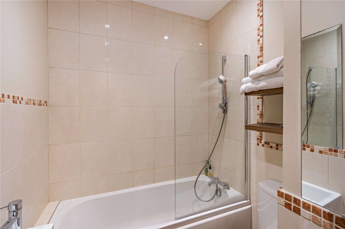 2 bedroom Flat, Craven Road, Newbury, RG14 - Available, Image 10