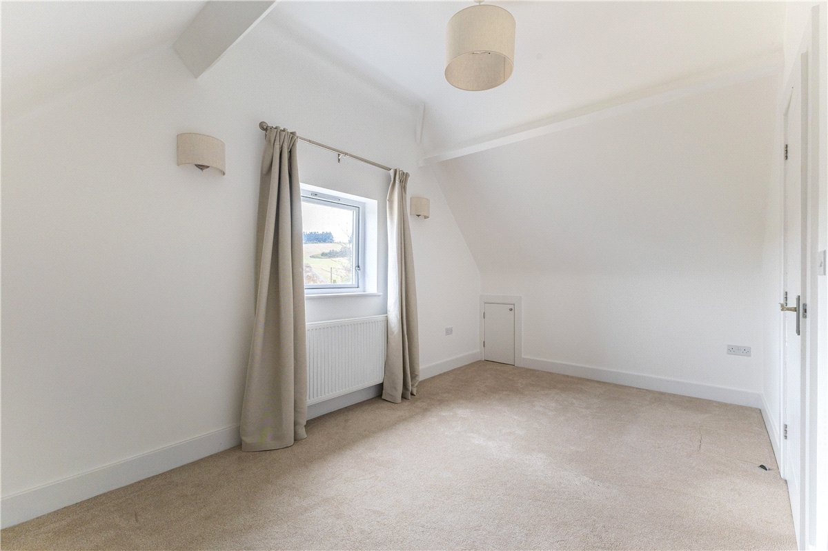 3 bedroom House, Preston, Ramsbury, SN8 - Available, Image 9