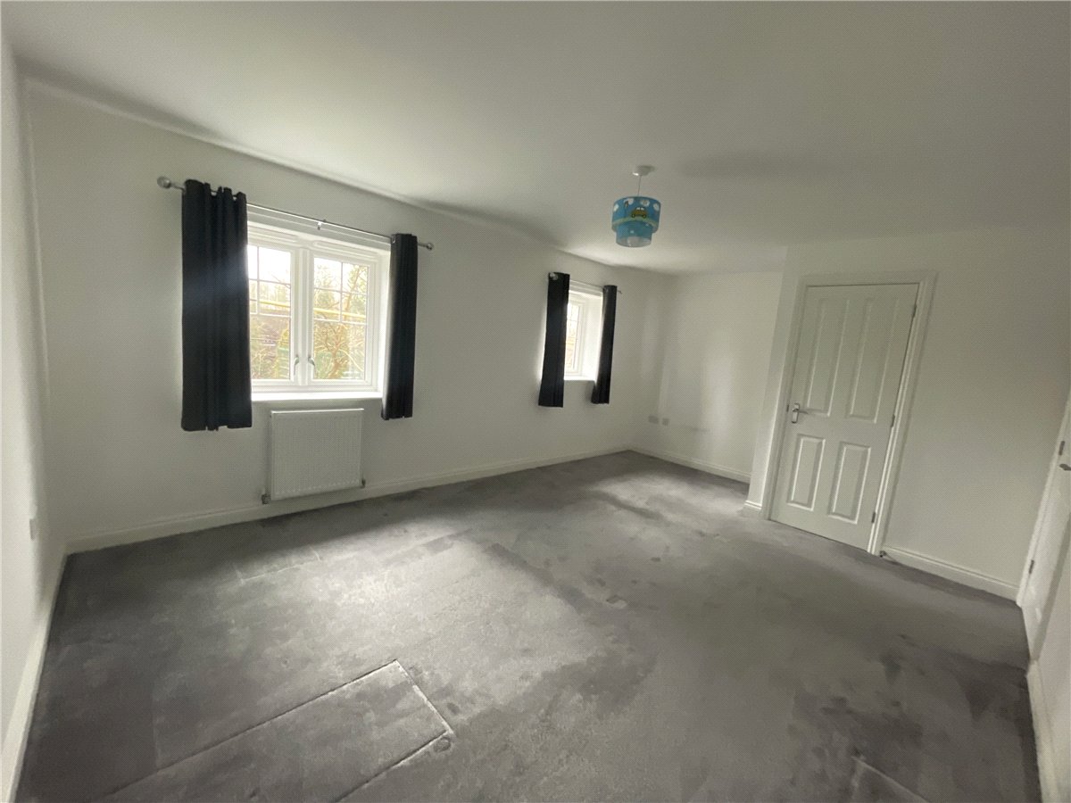 2 bedroom House, Woolhampton, Reading, RG7 - , Image 2