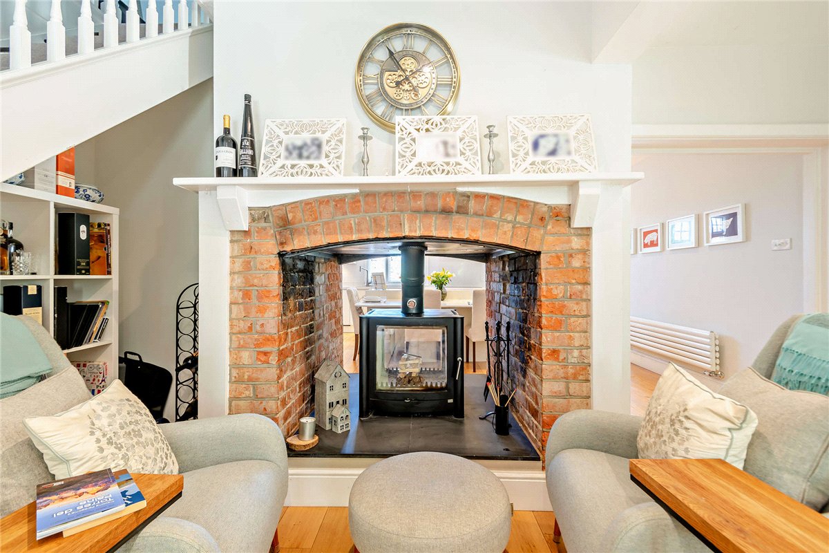 5 bedroom House, Fairview, Andover Road, RG14 - Available, Image 5