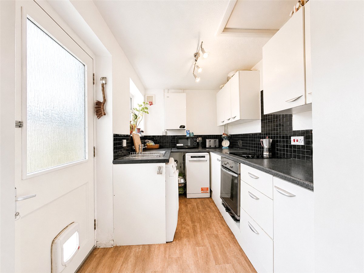 3 bedroom House, Longmeadow, Lode, CB25 - Available, Image 3