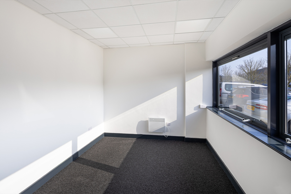 11004 Sq Ft, Follingsby Park, Gateshead, NE10 - Available, Image 2