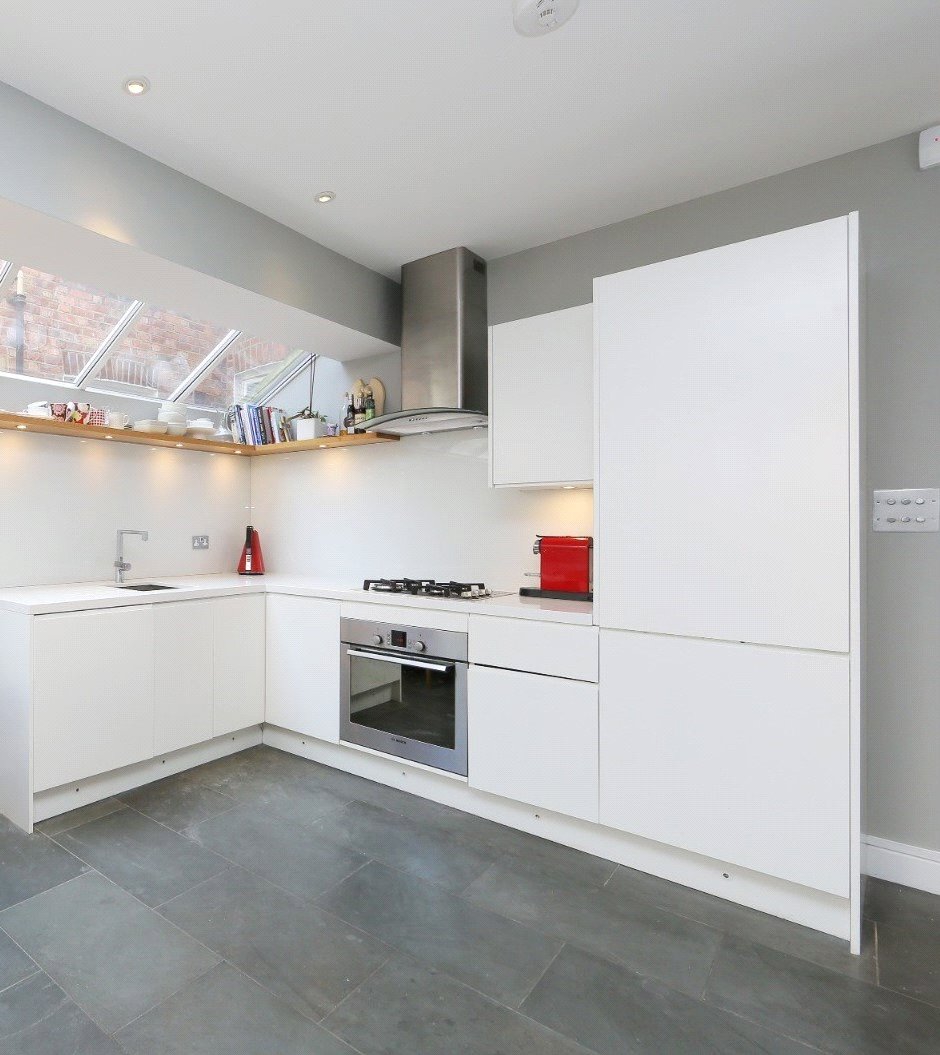 2 bedroom Flat, Stephendale Road, London, SW6 - Available, Image 1
