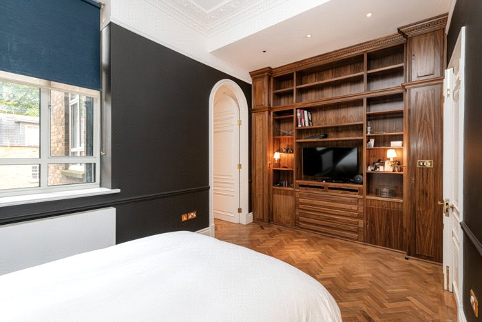 1 bedroom Flat, Upper Brook Street, Mayfair, W1K - Available, Image 15