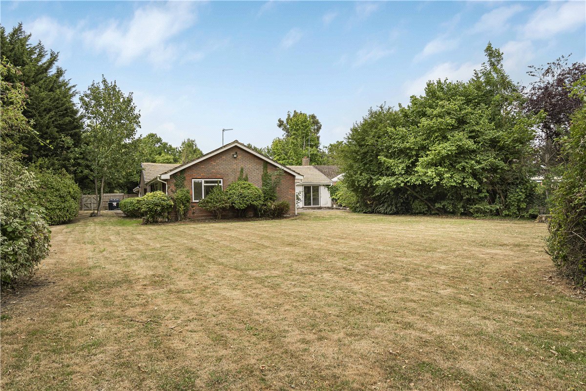 6 bedroom Bungalow, Nash Lee Lane, Wendover, HP22 - Let Agreed, Image 18