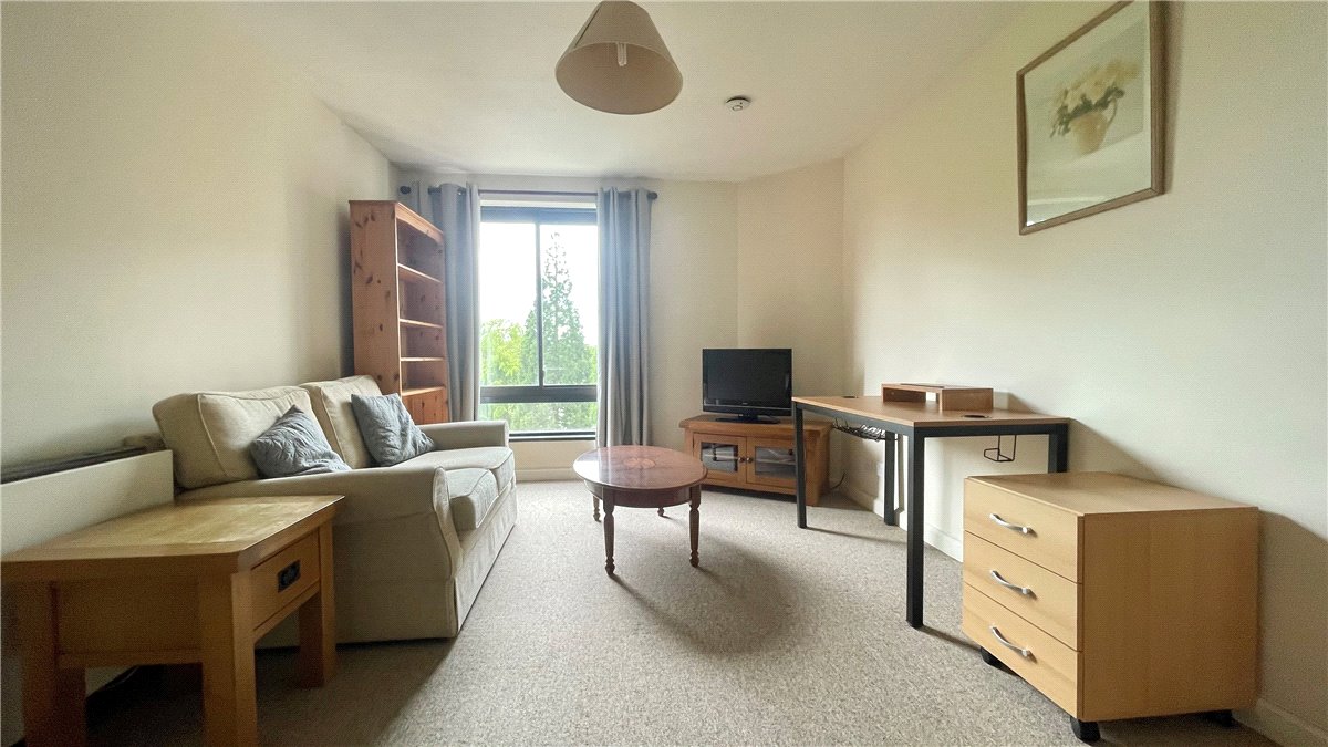 1 bedroom Flat, Manhattan Drive, Cambridge, CB4 - Sold, Image 2