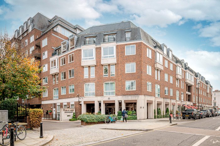 2 bedroom Maisonette, Ebury Street, Belgravia, SW1W - Available, Image 1