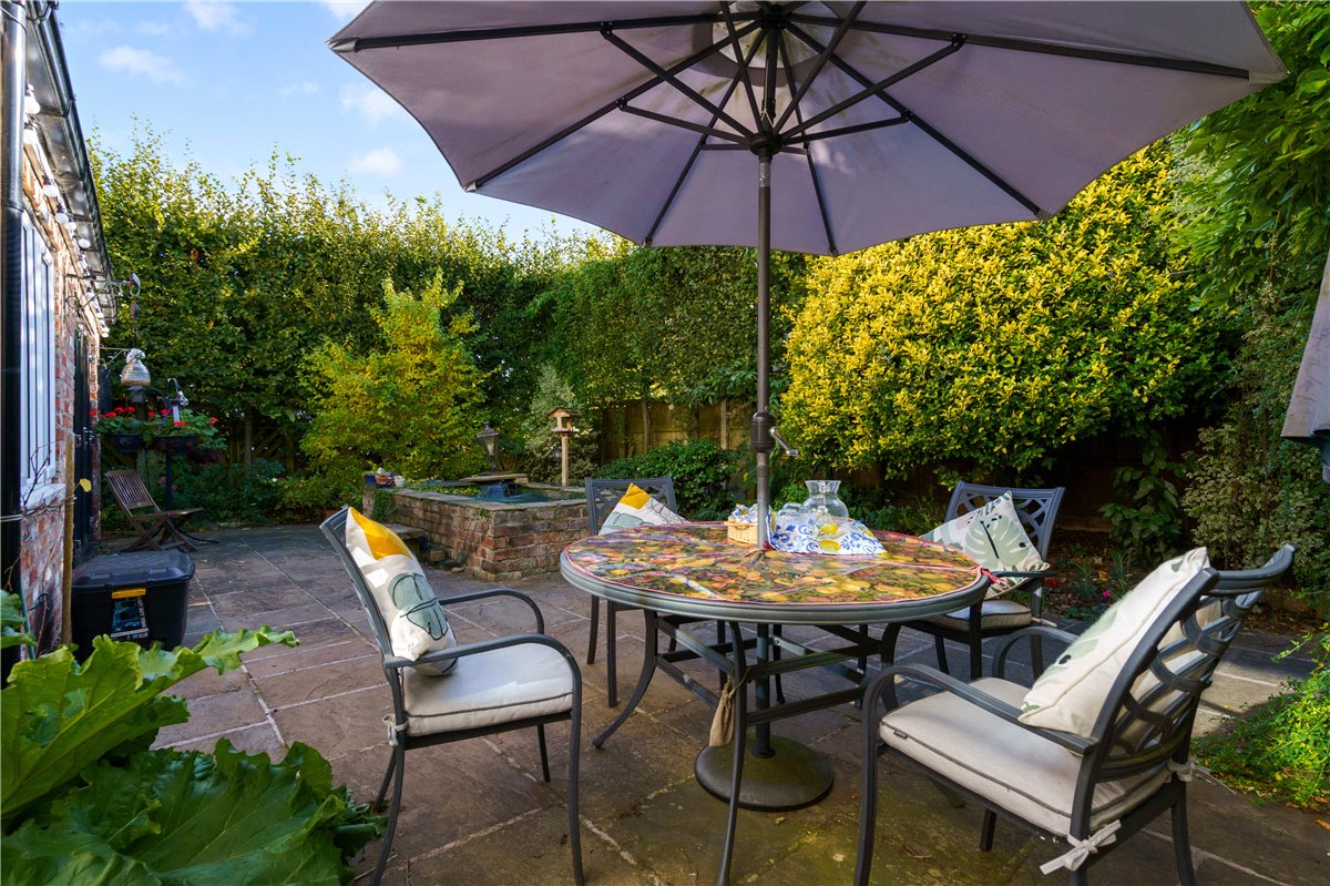 6 bedroom House, Doncaster Road, Selby, YO8 - Available, Image 5