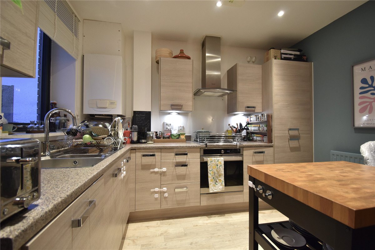 2 bedroom Flat, Hobson Avenue, Trumpington, CB2 - Available, Image 2