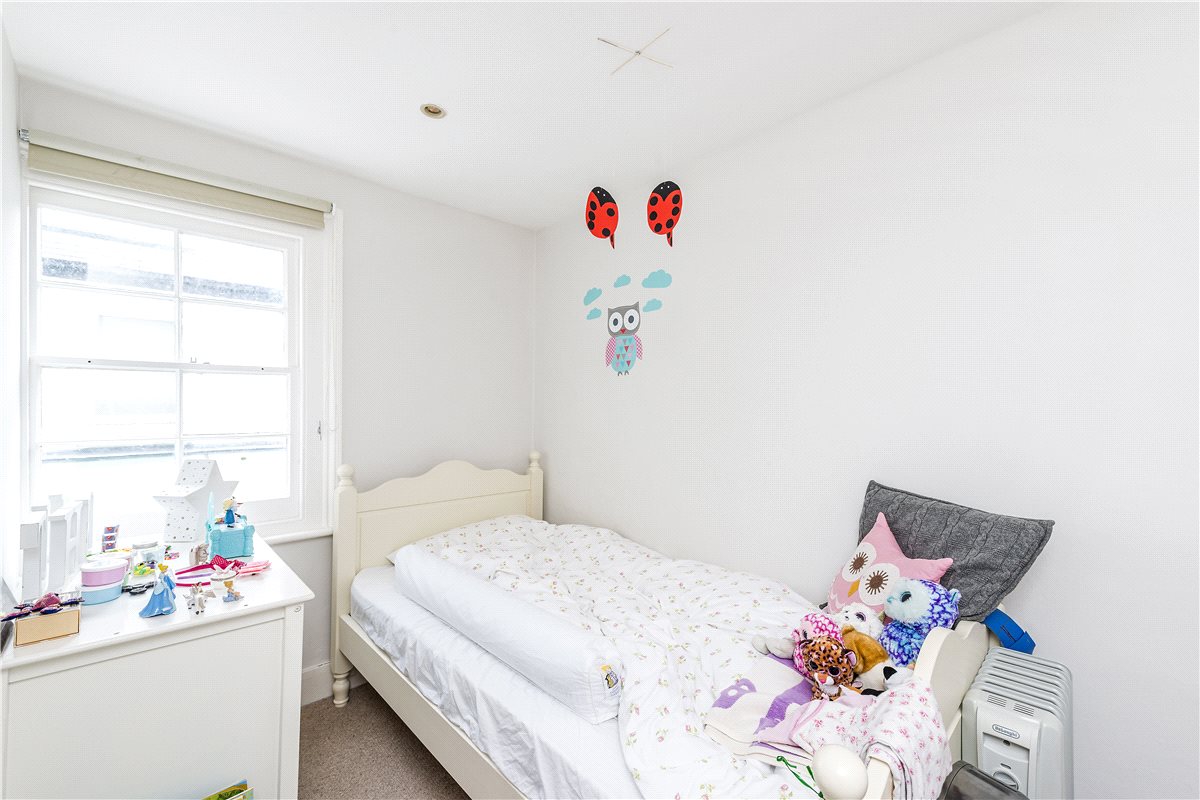 3 bedroom House, Nottingham Road, London, SW17 - , Image 10