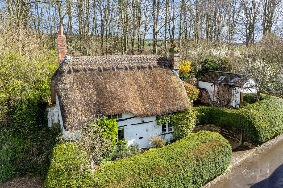 3 bedroom House, The Butts, Aldbourne, SN8 - Available