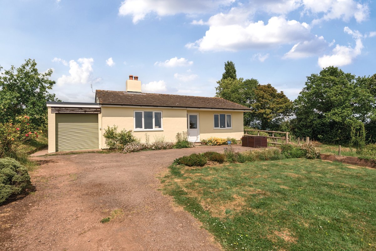 9 bedroom House, St. Weonards, Hereford, HR2 - Available, Image 25