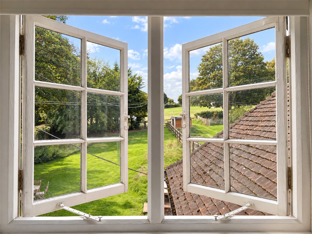 3 bedroom House, Tichborne, Alresford, SO24 - Available, Image 1