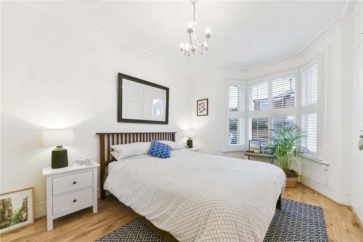 2 bedroom Flat, Chivalry Road, London, SW11 - , Image 1
