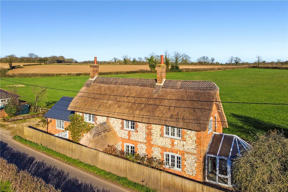 4 bedroom House, Clanville, Andover, SP11 - Available