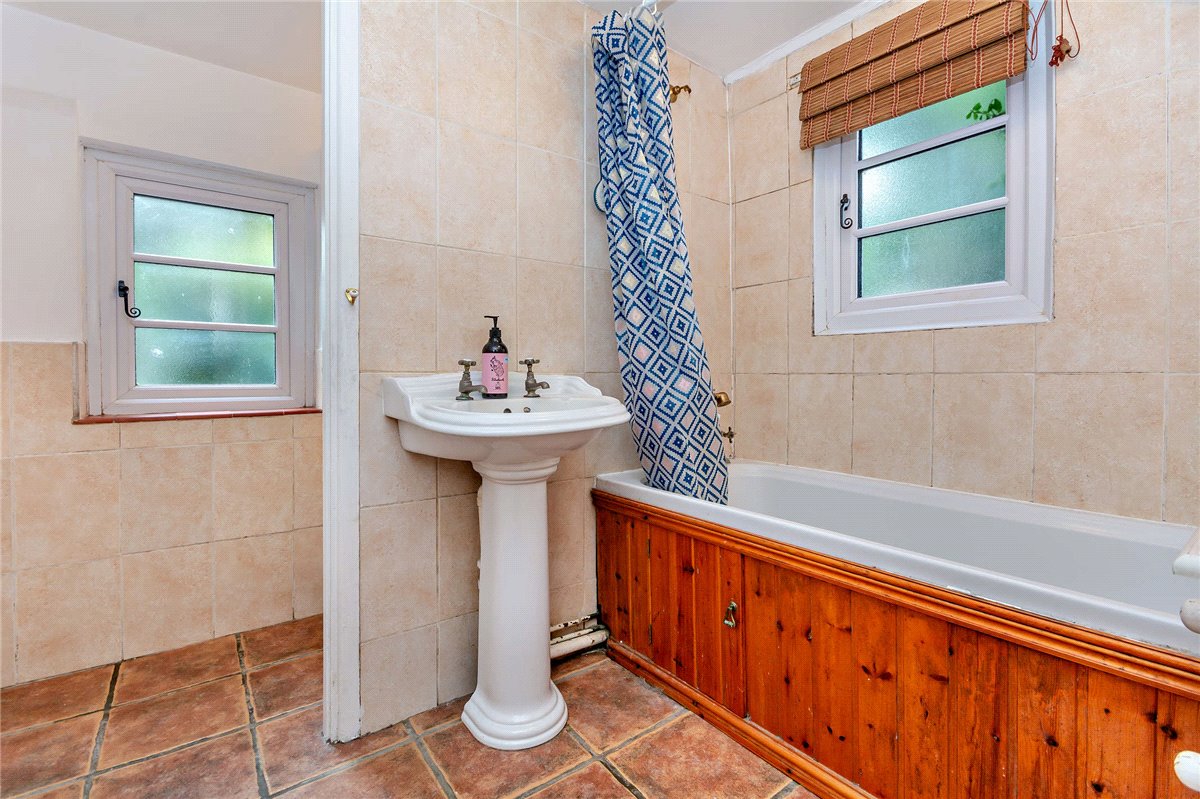 2 bedroom House, Belmont, Woodspeen, RG20 - Available, Image 9