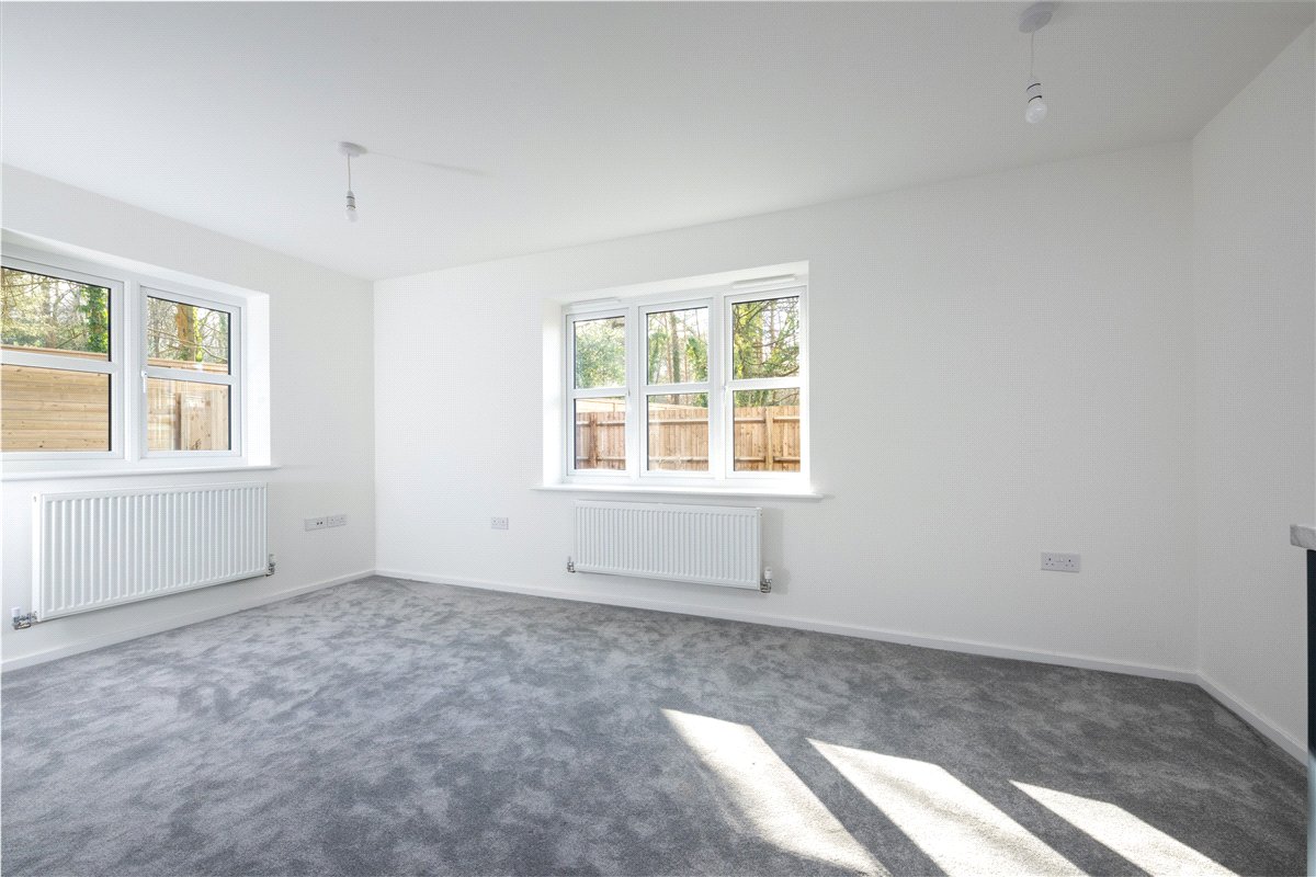 1 bedroom House, Princess Gardens, Bishops Green, RG20 - Available, Image 11