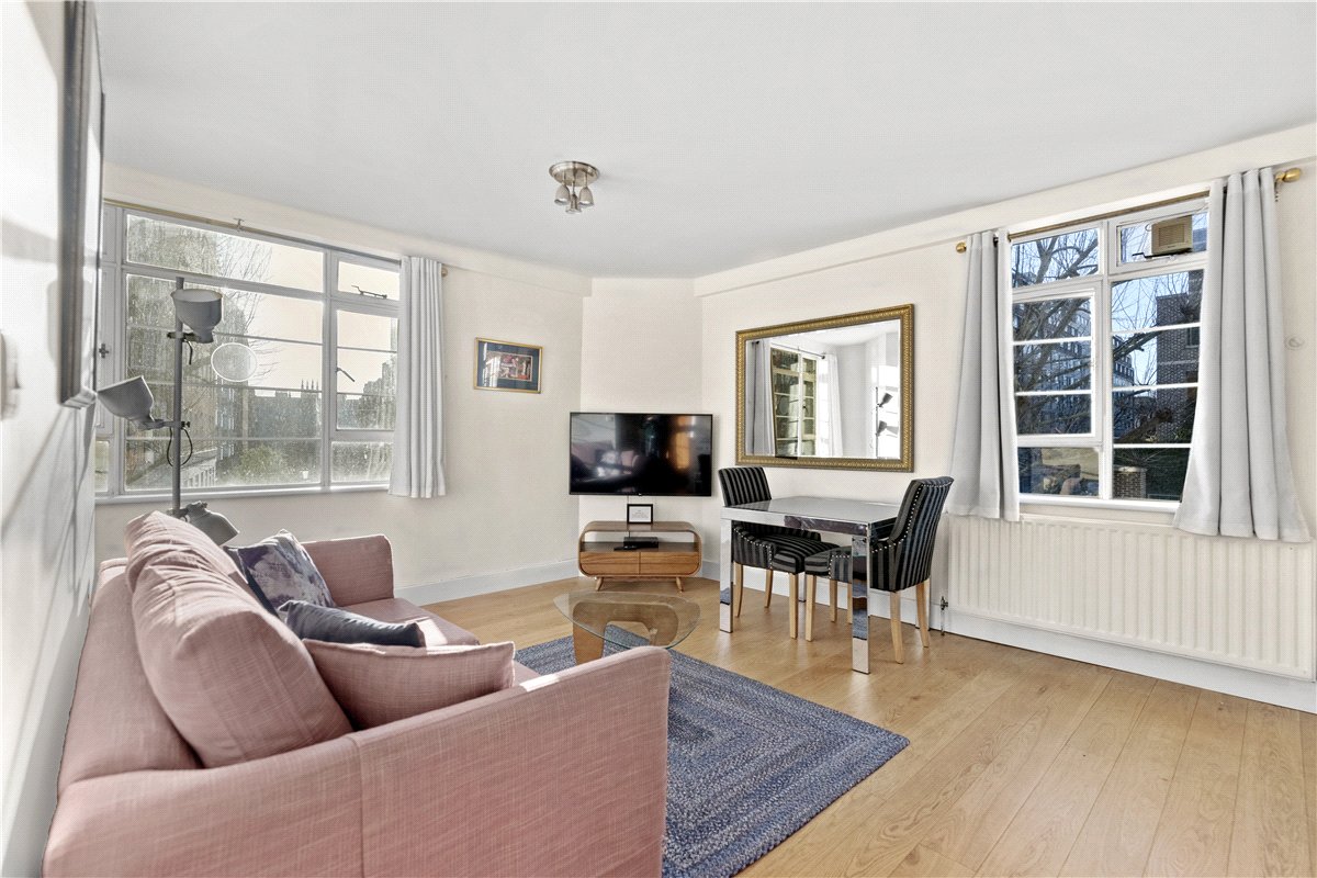 1 bedroom Flat, Sloane Avenue, Chelsea, SW3 - Available