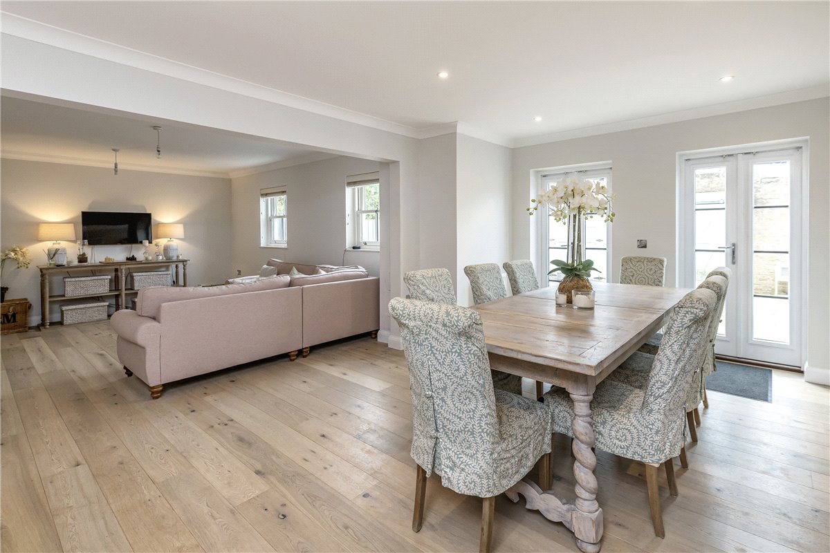 4 bedroom House, Eveleigh Avenue, Bath, BA1 - , Image 5