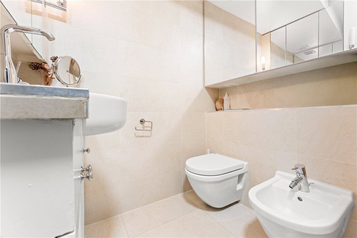 1 bedroom Flat, Hereford House, 11 Ovington Gardens, SW3 - Available, Image 7