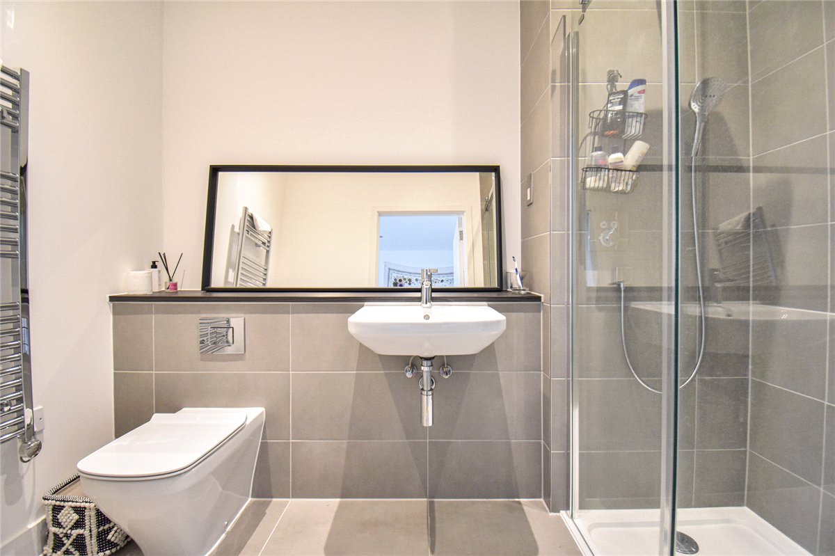 4 bedroom House, Knightly Avenue, Cambridge, CB2 - , Image 2
