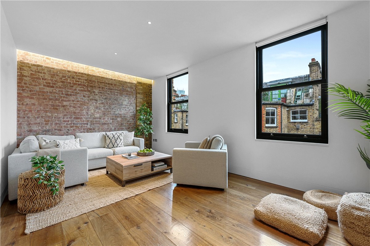 2 bedroom Flat, Great Titchfield Street, London, W1W - , Image 15