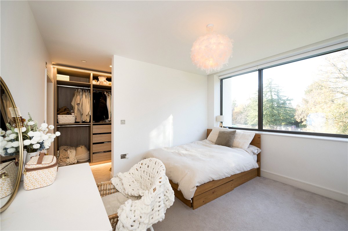 4 bedroom House, Rossett Green Lane, Harrogate, HG2 - Sold, Image 16