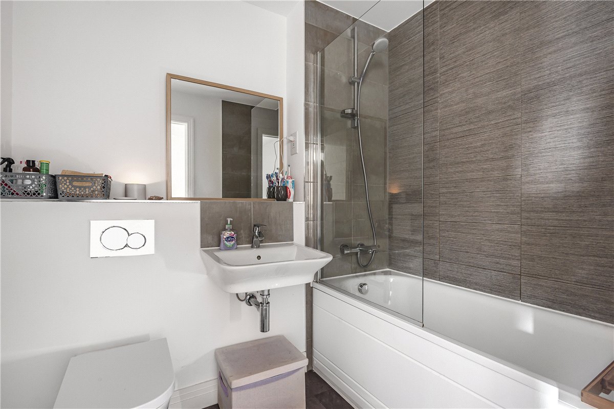 2 bedroom House, Brawn Grove, Glebe Farm, MK17 - , Image 3