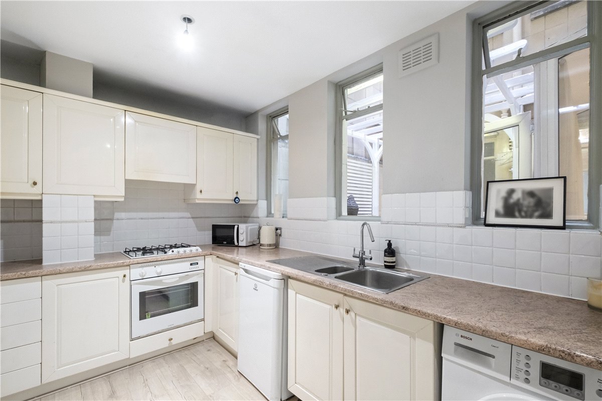 2 bedroom Flat, Wimpole Street, London, W1G - Available, Image 1