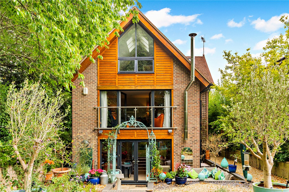 4 bedroom House, Oxford Road, Donnington, RG14 - Available, Image 21