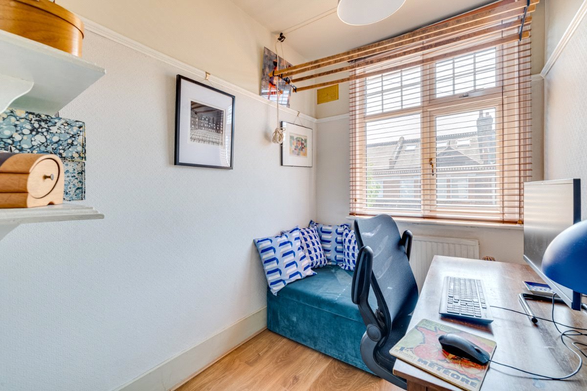 4 bedroom House, Kingsway, London, SW14 - Available, Image 24