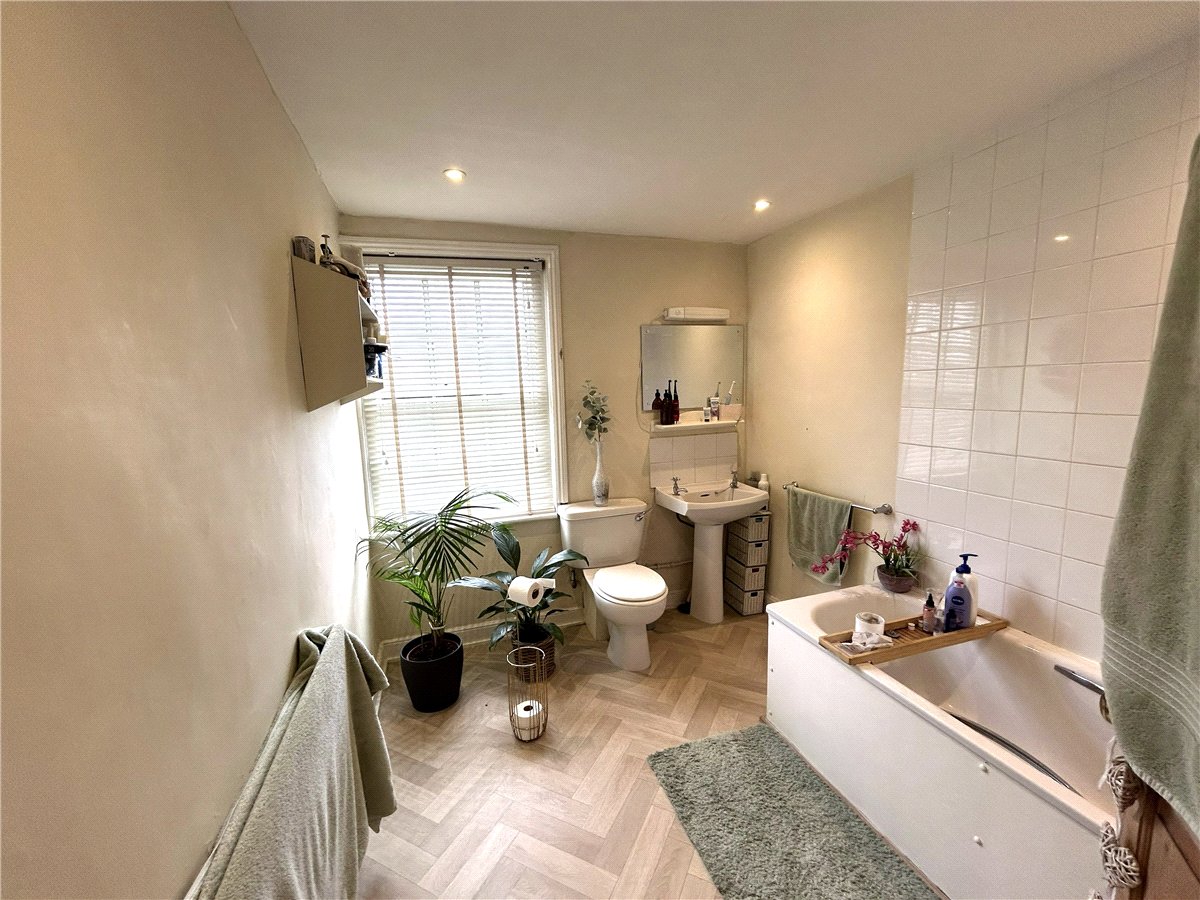 2 bedroom Flat, 2 Manor Flats, Aldborough, YO51 - , Image 5