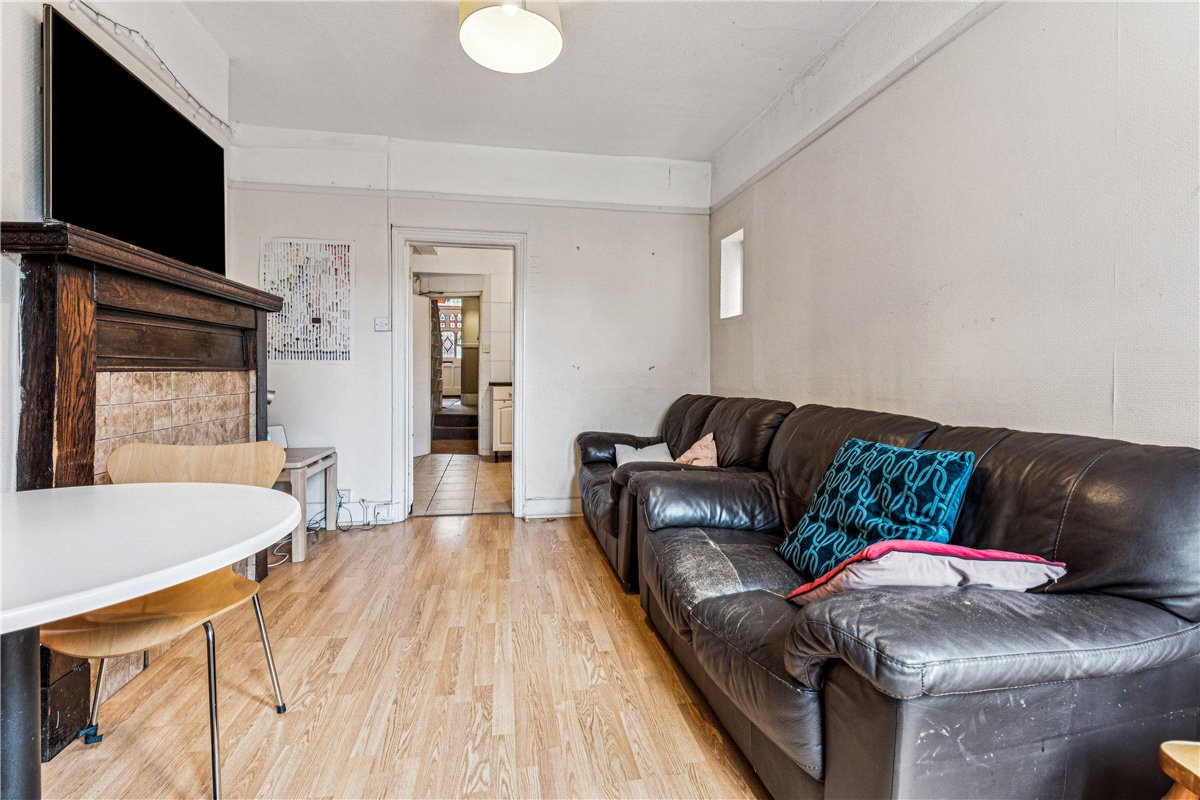 6 bedroom House, Niton Street, London, SW6 - Available, Image 4