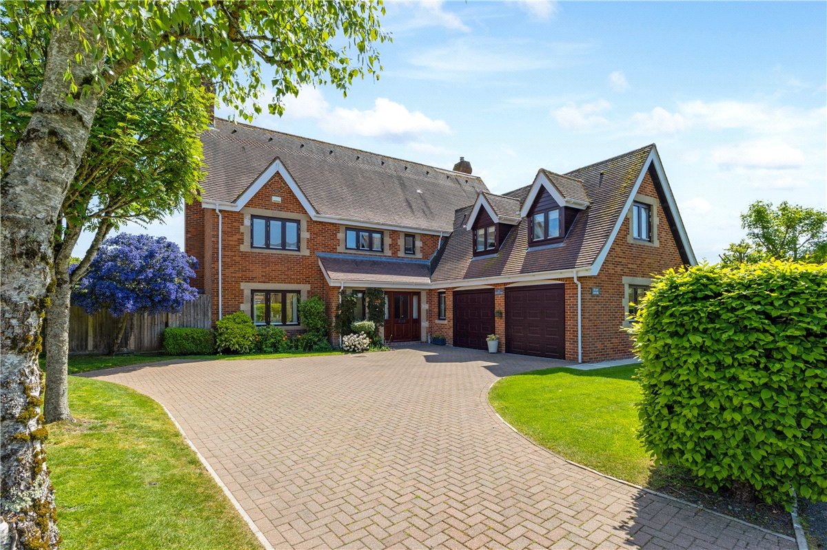 5 bedroom House, Grafton Place, East Grafton, SN8 - Available, Image 1