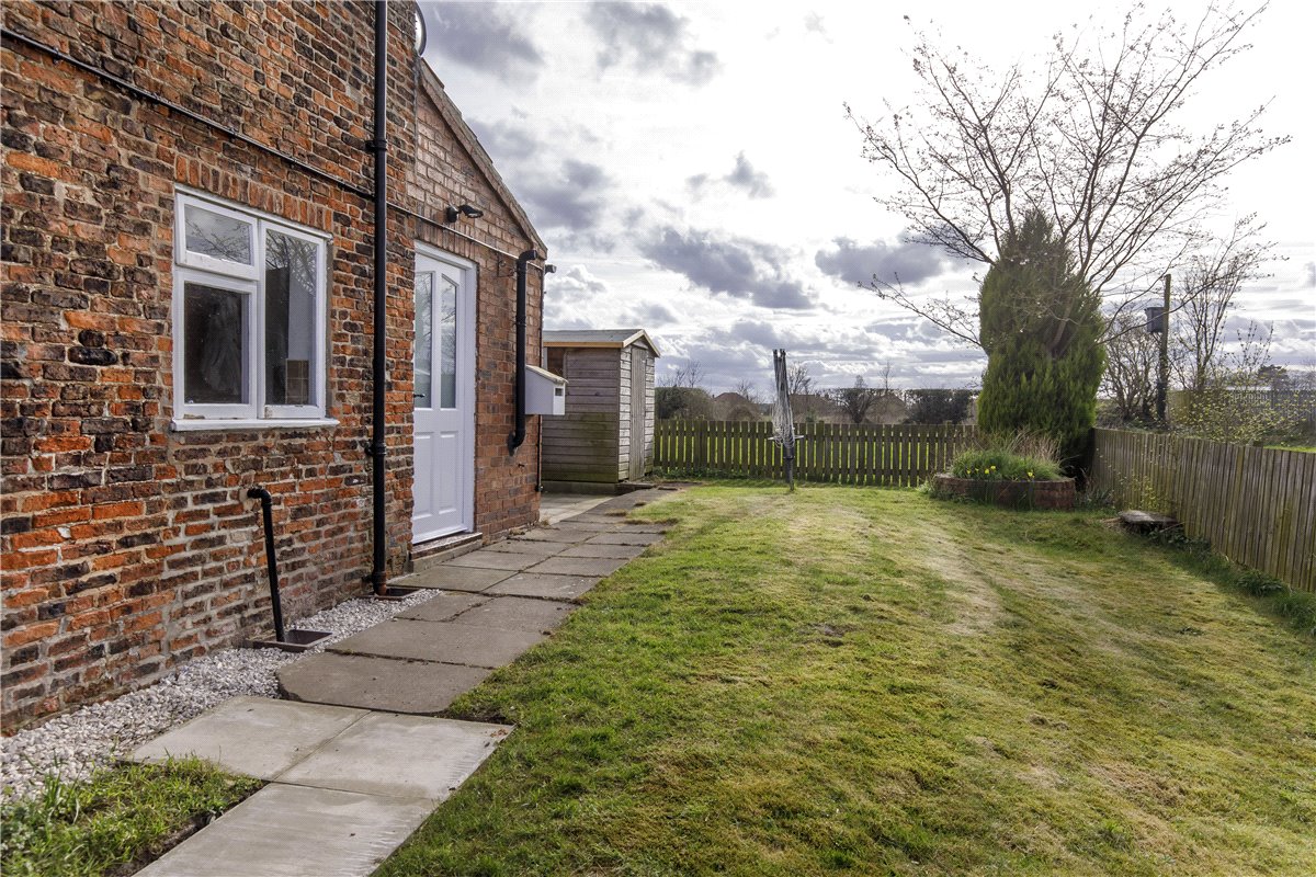2 bedroom House, Garmancarr Lane, Wistow, YO8 - Available, Image 8